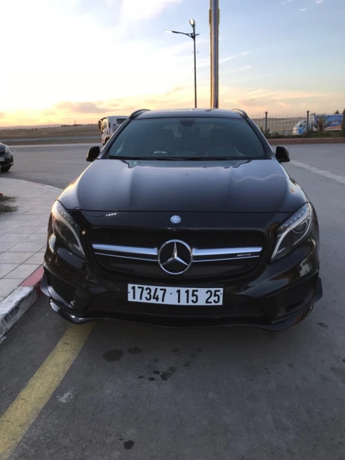 Mercedes GLA 2015 45 AMG
