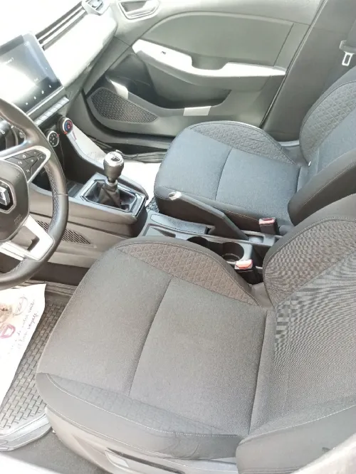 Renault Clio 5 2022 Bisnesse