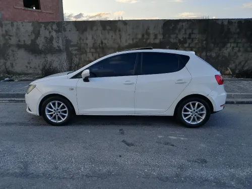 Seat Ibiza 2012 Fully +Toit ouvrant