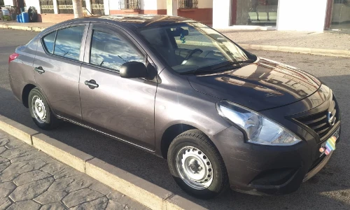 Nissan Sunny 2015 Visia