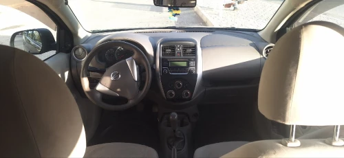 Nissan Sunny 2015 Visia