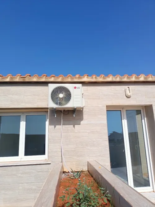 Instalation climatiseur (montage climatiseur) avec pompe à vide (facture)  