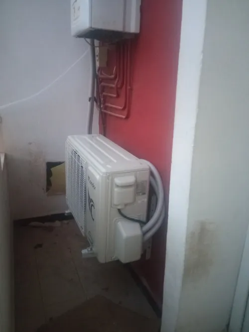 Climatiseur + accessoir +installation par un technicien professionnel 12000 btu 18000btu 24000 btu 