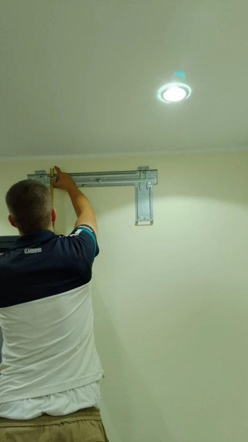 Climatiseur + accessoir +installation par un technicien professionnel 12000 btu 18000btu 24000 btu 