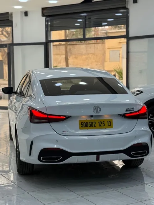 MG 5 2025 Luxury