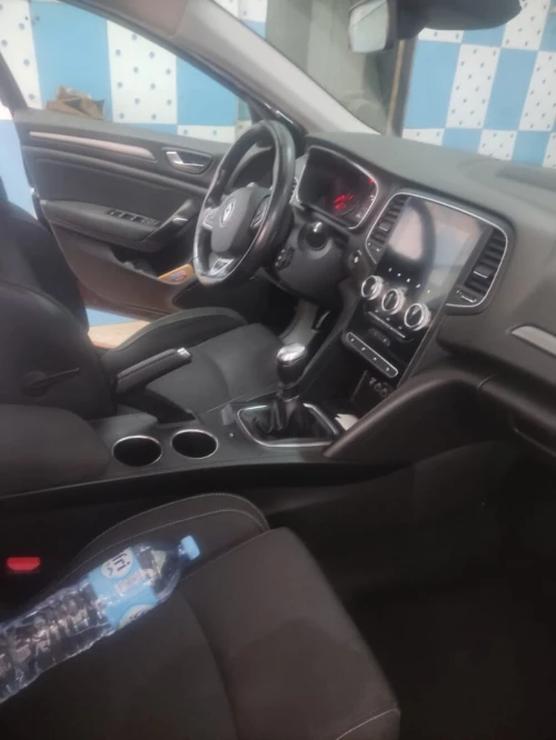 Renault Megane 4  2022 Itens