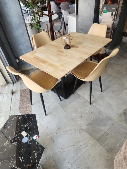 Tables et chaises