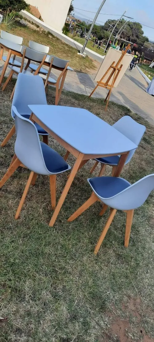 Table chaise كراسي و طاولات 