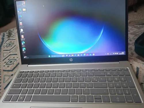 LAPTOP HP RYZEN  5 7520U