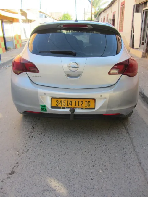 Opel Astra 2012 SPORT