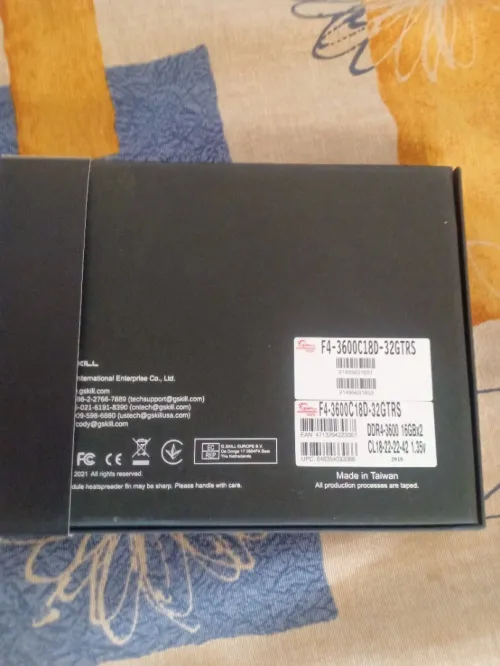 RAM ddr 4 trident z royal 32 GB