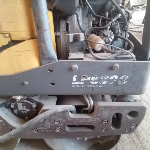 Compacteur dynapac 75