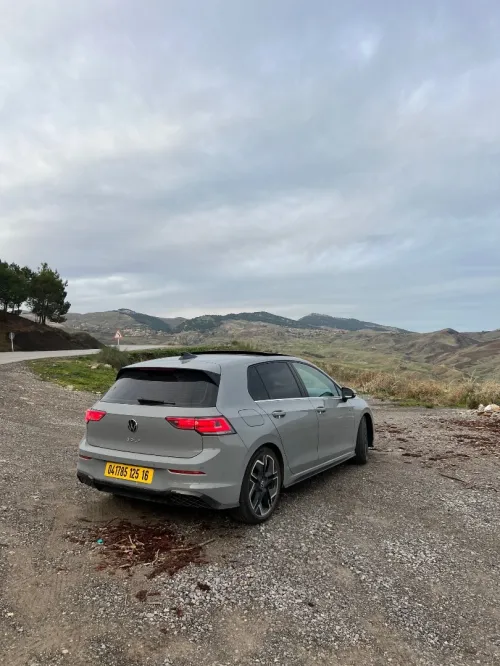 Volkswagen Golf 8 2025 R line