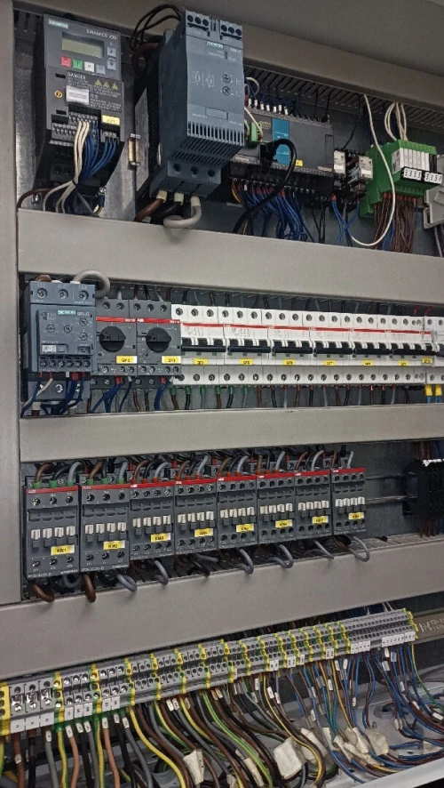 Travaux électricité bâtiment et industriel 