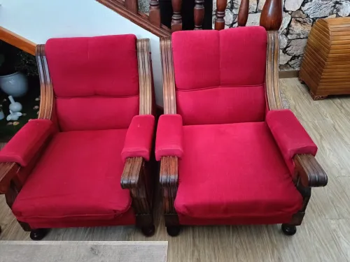 Salon 2 piece Rouge en bois 