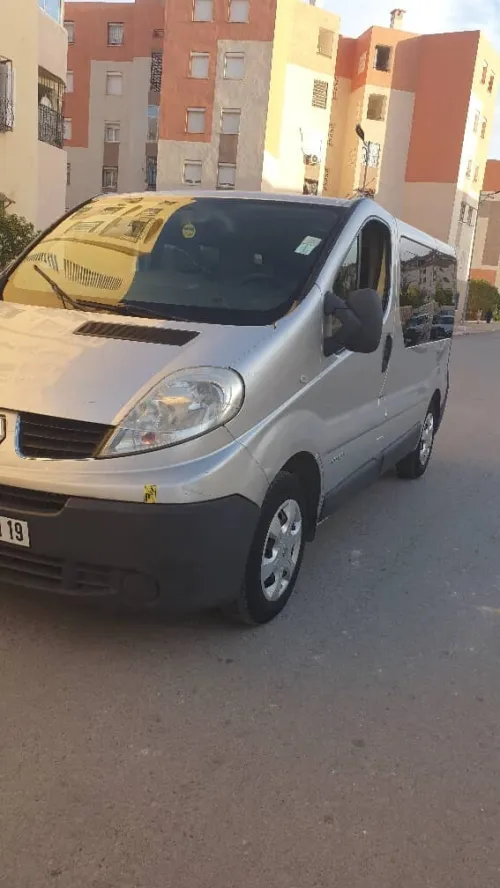Renault TRAFIC 9 Places 2011