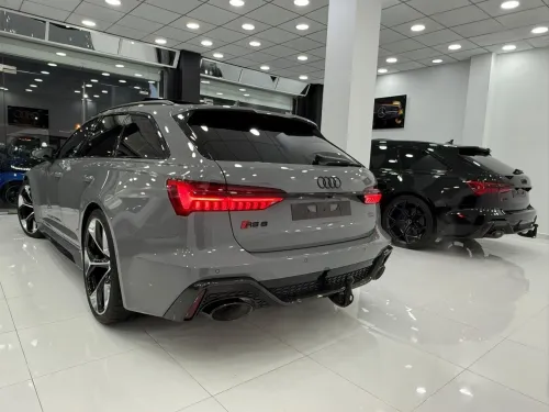 Audi RS6 Avante  2025 Performance