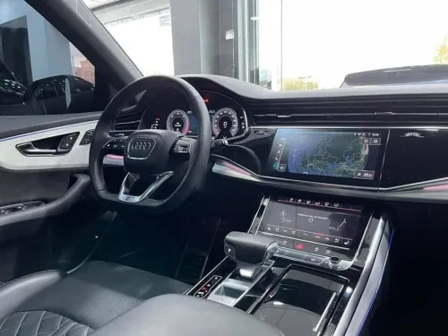 Audi Q8 2019 SLINE