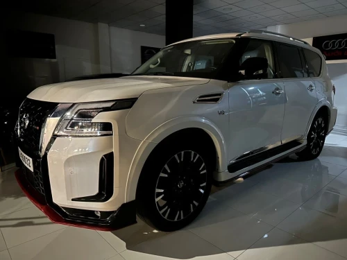 Nissan Patrol Long 2022 Nismo 7place édition blue