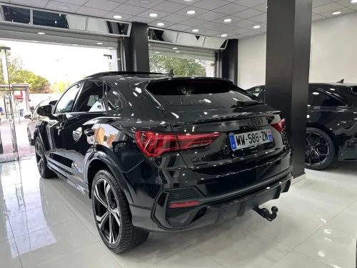 Audi Q3 2024 SLINE black édition