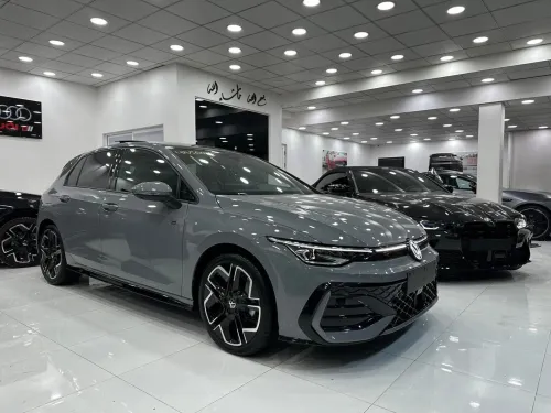 Volkswagen Golf 8 2025 R-Line