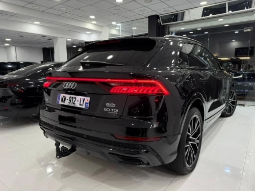 Audi Q8 2019 SLINE