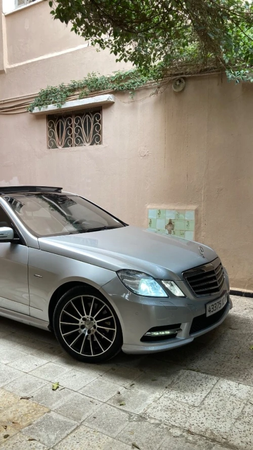 Mercedes Classe E 2012 AVANTGARDE Pack AMG