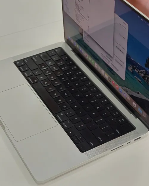 MACBOOK PRO 14pouces  M1 MAX MDM 64/1T