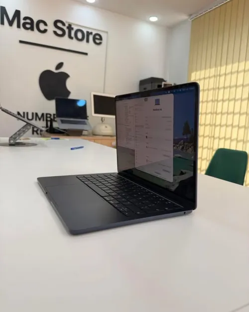 MacBook Air M5 16/512