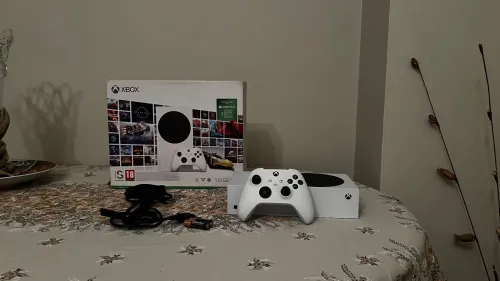 Xbox Series S avec sa boite 512GB