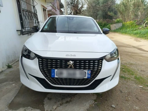 Peugeot 208 2023 E-Style