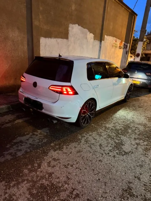 Volkswagen Golf 7 2015 R_line