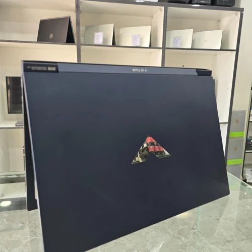 LAPTOP HP VICTUS