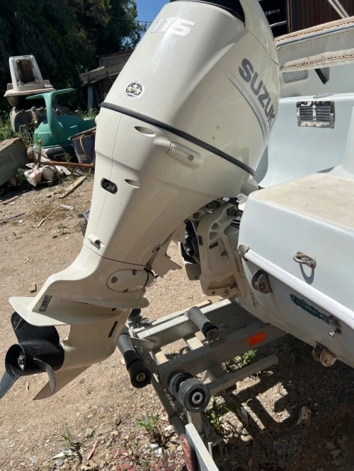 CAP camarat 555 avec moteur 115cv presque neuf