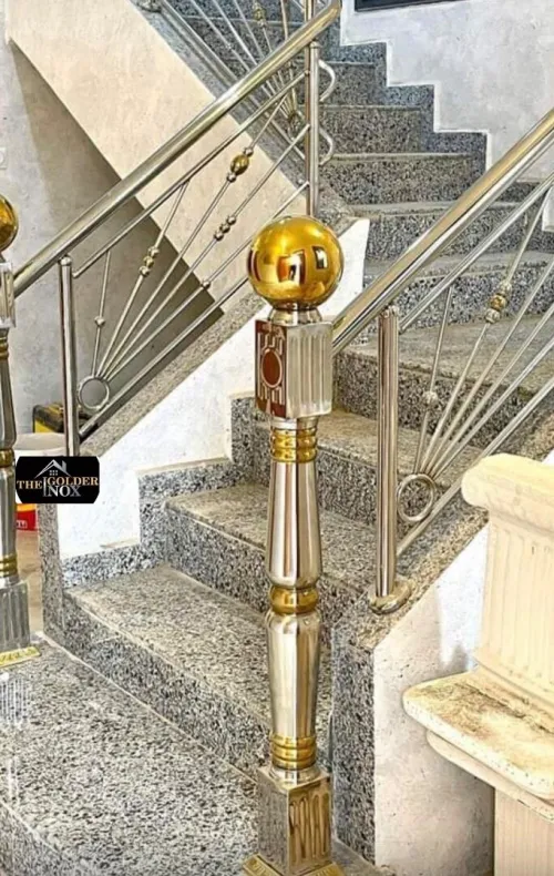 Rampe d'escalier/garde-corps/mains courante/cabine de douche et séparation en inox et verre trempé.