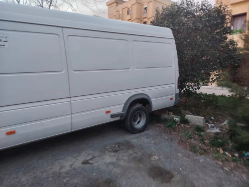 Mercedes 413 2012