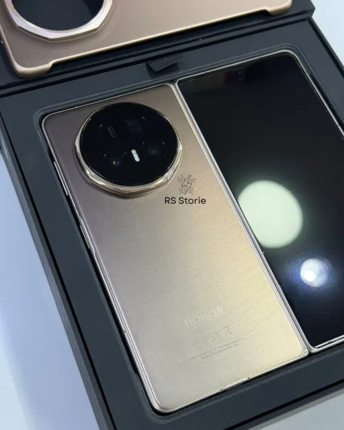 Honor Magic V5
