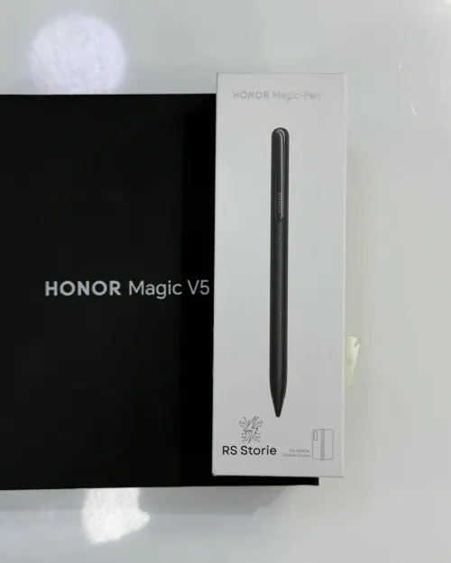 Honor Magic V5