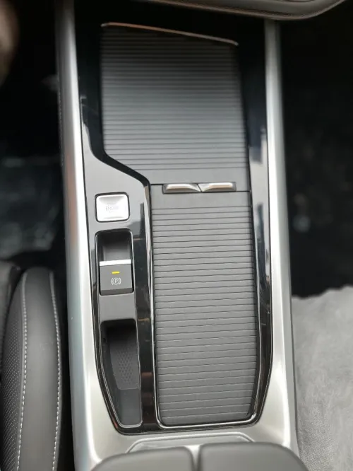 Volkswagen Passat 2025 Pro full options