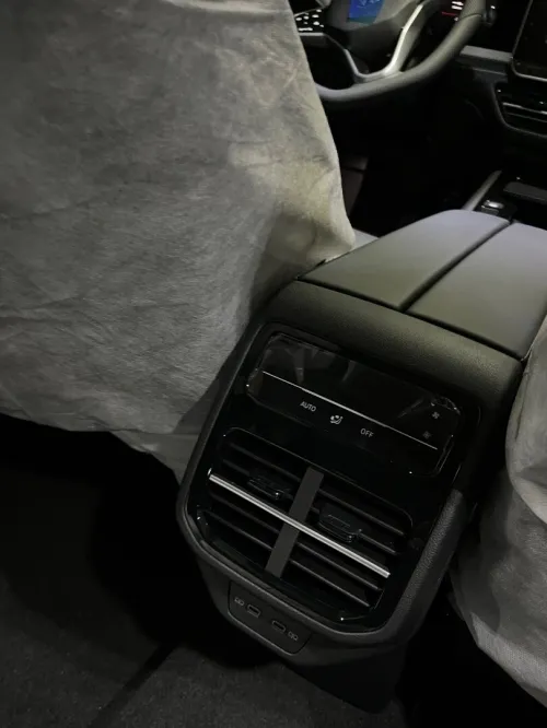 Volkswagen Passat 2025 Pro full options