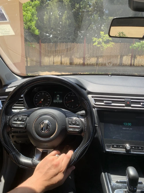 MG MG5 2024 Tout option