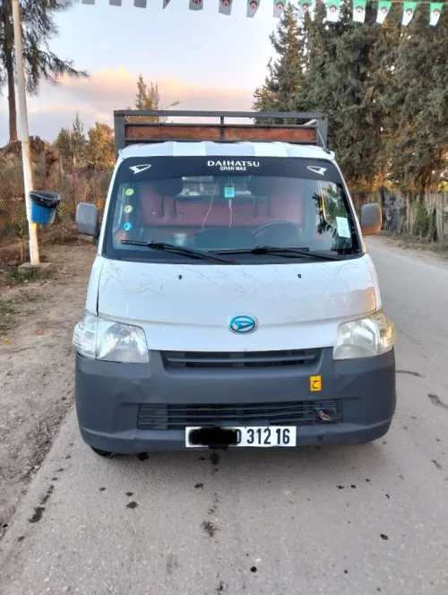 Daihatsu Daihatsu 2012