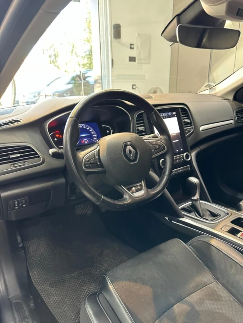 Renault Megane 4  2023 