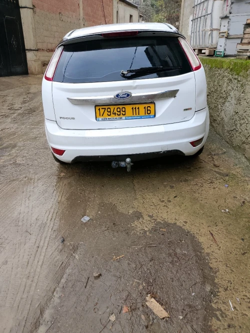 Ford Focus 5 portes 2011 Focus 5 portes