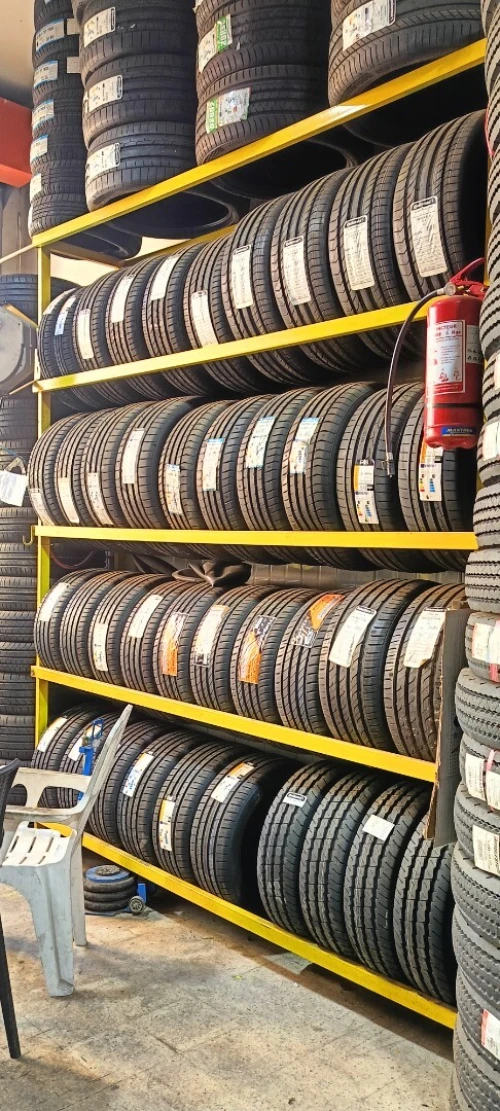 étagère lourd ,leger, stockage tout type de roue pour professionnelle -travail propre -blida