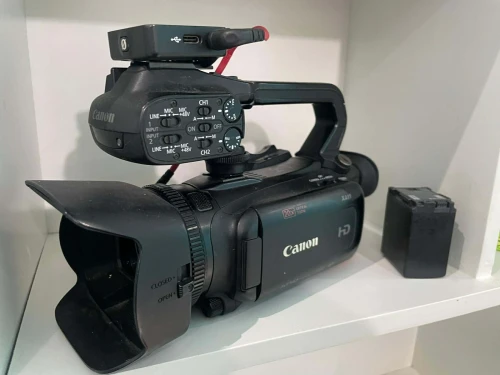 Camera canon xa11