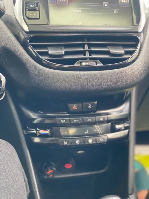 Peugeot 208 2016 Access Facelift