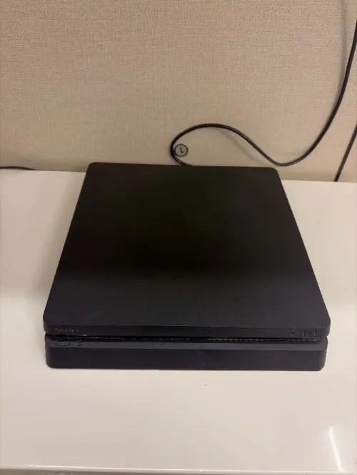 Ps4 slim 512go+Mannet