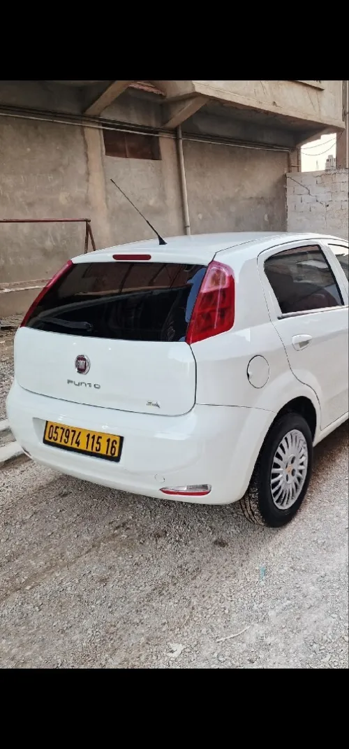 Fiat Punto 2015 Grand punto