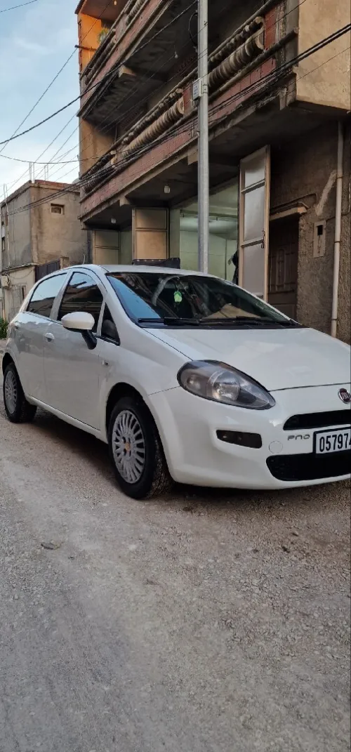 Fiat Punto 2015 Grand punto